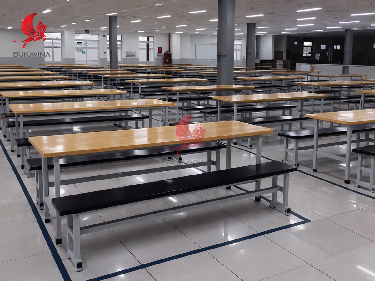 Bàn ăn công nghiệp liền khung ghế Sukavina